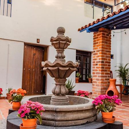 Casa De Hospedaje -La Abadia De San Pedro 瓜达拉哈拉 外观 照片